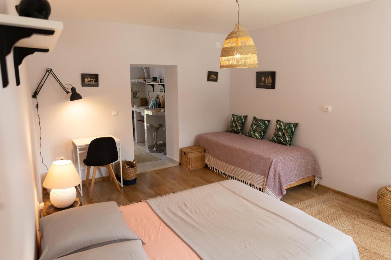 Nomad Sud Studios In Town Center Кахул Экстерьер фото